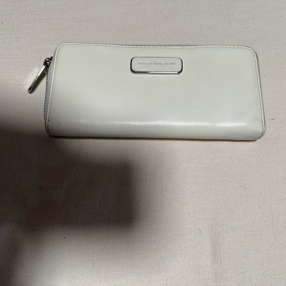 Continental wallet